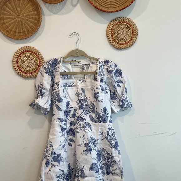 Reformation's 'Evianna Linen' dress - size 8 - Picture 3 of 3